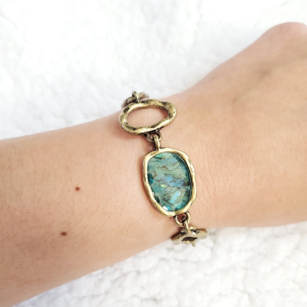 Bracelet